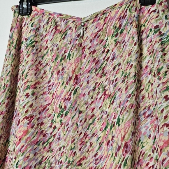 Impressionist paint strokes print high to mid rise satin romantic midi skirt - Picture 4 of 6